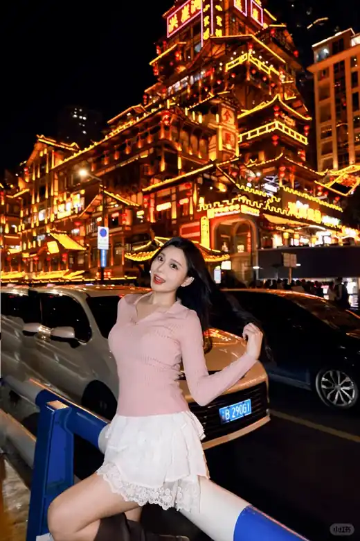 CP053 — 重庆洪崖洞街头摄影📸❤️